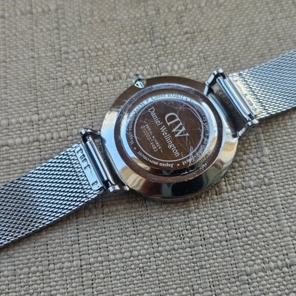 Daniel Wellington Wristwatch Silver Tone Mesh Metal Strap Analog Quartz Watch - Picture 12 of 12